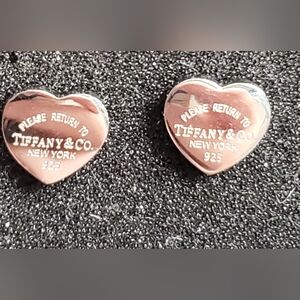Tiffany & Co. 925 New York Heart Studs